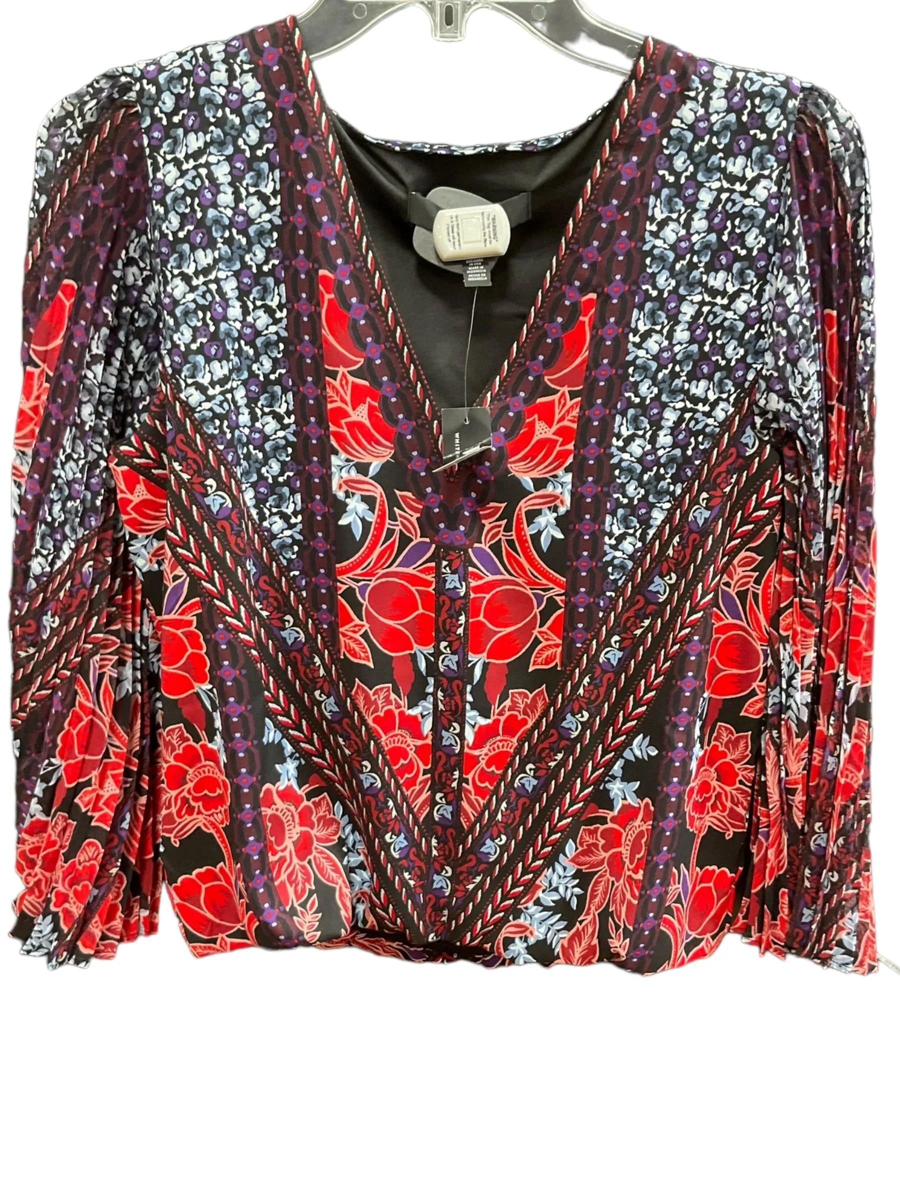 Black & Red Top Long Sleeve White House Black Market, Size Xs