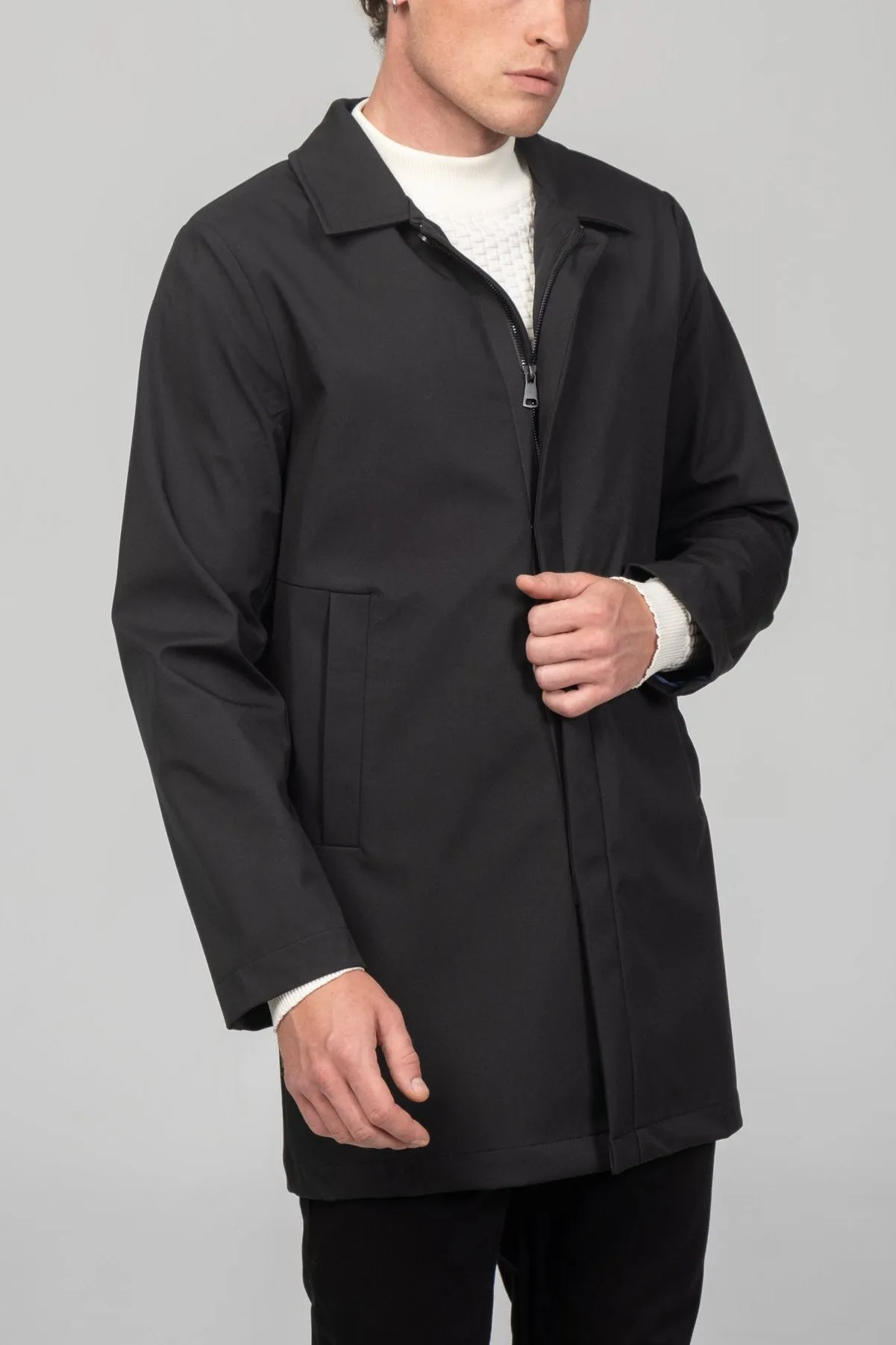 Long Lightweight Windbreaker - Black